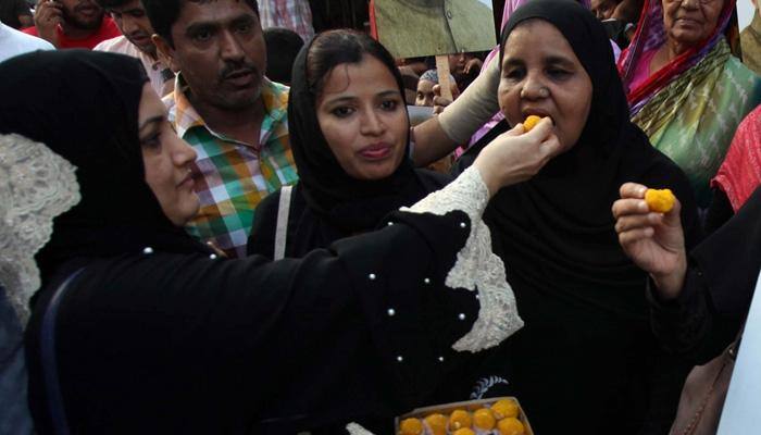 In landmark verdict, Supreme Court strikes down instant triple talaq, calls it unconstitutional