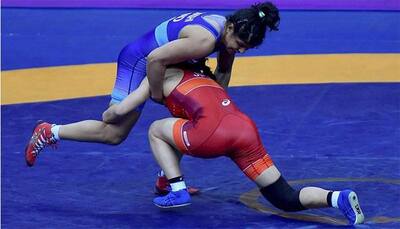 Sakshi Malik, Vinesh Phogat crash out of World Wrestling Championships