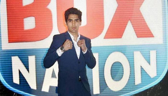 Vijender Singh’s fan moment with Floyd Mayweather, see picture
