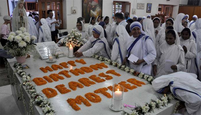Kolkata celebrates Mother Teresa&#039;s 107th birthday