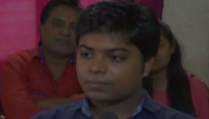 Surat`s lad becomes India`s youngest to clear CA, CS, CMA