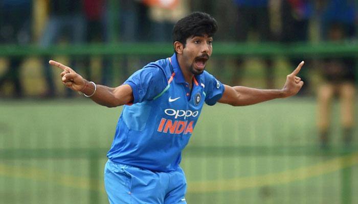 Jasprit Bumrah cleverly ducks &#039;favourite actress&#039; bouncer from Rohit Sharma