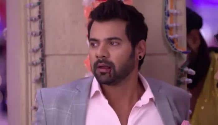 Kumkum Bhagya 28 August full episode written update: Sangram threatens to kill Abhi, Munni saves him