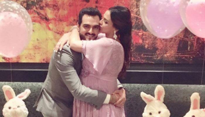 Ahana hosts 'superhit' baby shower for Esha Deol