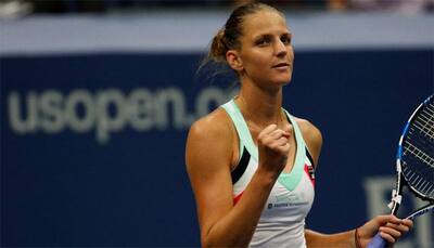 US Open: Karolina Pliskova wins as Rafael Nadal, Roger Federer wait on soggy day
