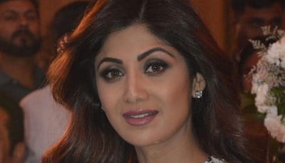 Sari not Sari: Shilpa Shetty sizzles in her latest outfit- See pic