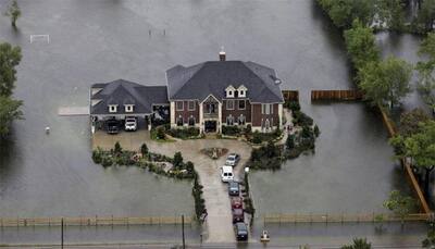 Harvey makes 2nd landfall near Louisiana-Texas border; 30 dead