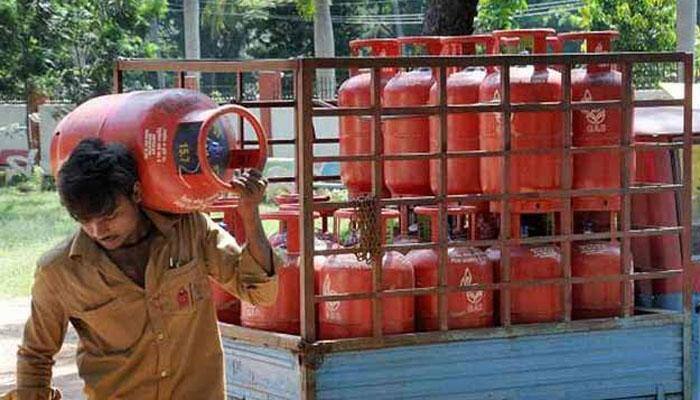 Non-subsidised LPG price hiked by Rs 73.5 per cylinder, subsidised by Rs 7; ATF by 4%