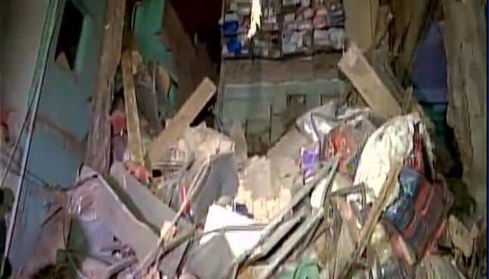 Building collapses in Delhi's Sadar Bazar