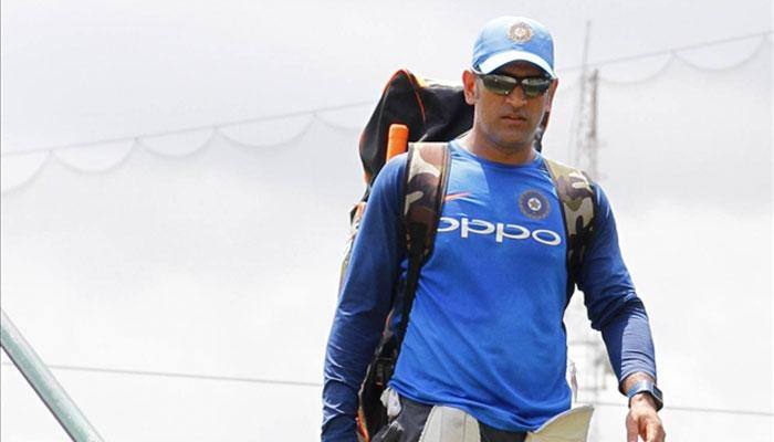 Underestimate MS Dhoni at your own peril; he will continue to surprise: Ravi Shastri