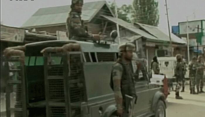 Terrorists lob grenade on CRPF patrolling party in Anantnag's Qazigund