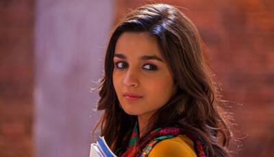 'Baby' Alia Bhatt looks cute as button in latest Insta pic