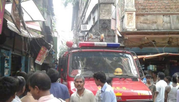 Building collapses in Kolkata's Burrabazar; 1 dead, rescue ops underway