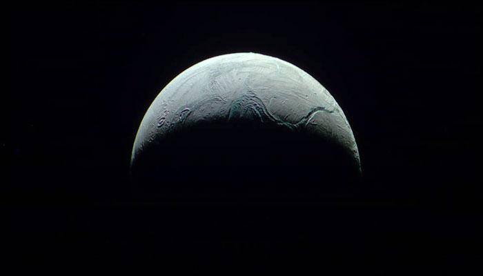 Cassini and Enceladus move in sync as NASA reveals a 'spacecraft's eye' view
