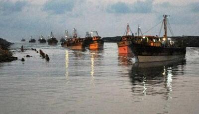 2 Pakistan fishermen, 3 boats caught by BSF in Gujarat creek
