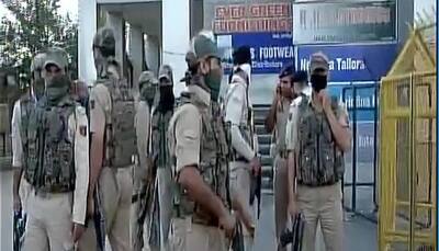Grenade attack by terrorists in Srinagar's Jahangir Chowk; 1 dead, 14 injured