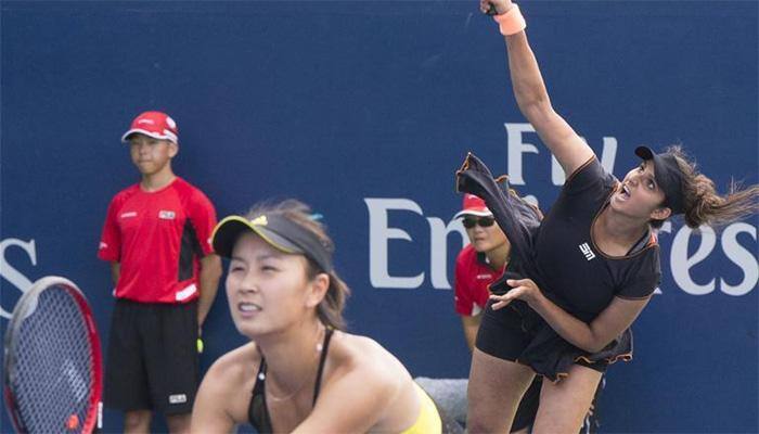 US Open 2017, Women&#039;s doubles semi-finals: Sania Mirza-Shuai Peng lose to Martina Hingis-Yung-Jan Chan