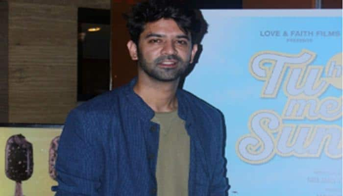 Barun Sobti enjoyed learning tips, tricks about football