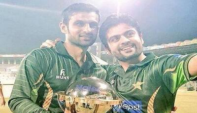 Shoaib Malik trolls teammate Ahmed Shehzad after completing batting record 