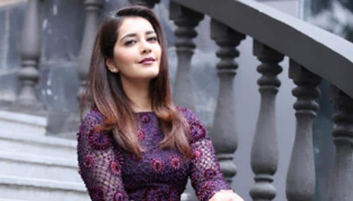 Raashi Khanna to make special appearance in &#039;Raja The Great&#039;