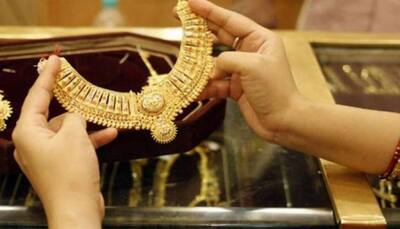 High gold prices keep demand in check; India discounts narrow