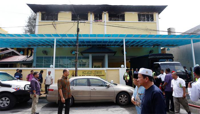 Police arrest seven youths after deadly Malaysia school blaze