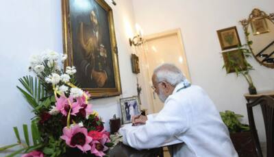 PM Narendra Modi visits Arjan Singh's residence, pays tribute to Marshal of IAF 