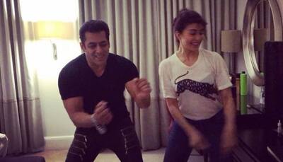 Jacqueline Fernandez teams up with Salman Khan to promote 'Judwaa 2' – Watch