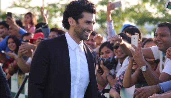 Don&#039;t feel the need to take too many fashion risks: Aditya Roy Kapur