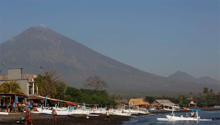 Over 144,000 evacuated over Bali volcano eruption alert