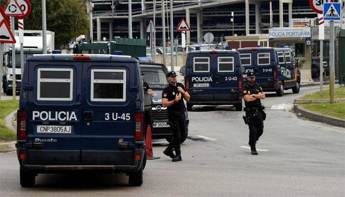 Spanish police move to enforce ban on Catalan independence referendum