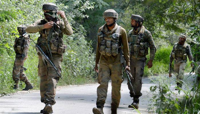 Terrorists shoot dead J&amp;K police head constable