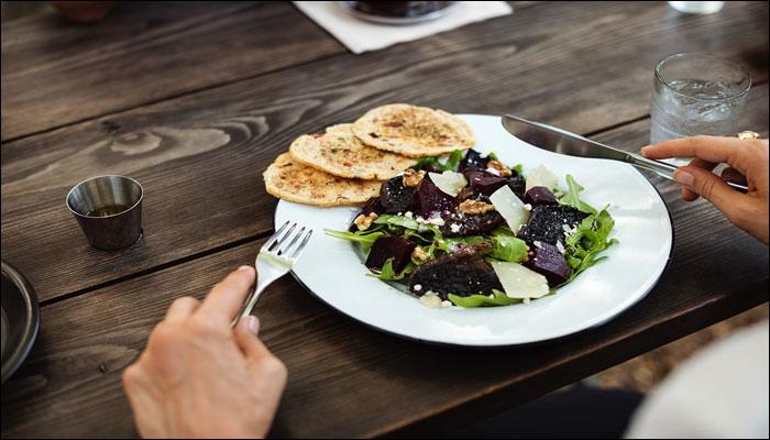 Dressing your salads, greens in oils and fats makes them more nutritious Dressing your salads, greens in oils and fats makes them more nutritious