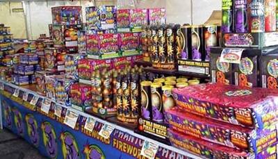 Traders move SC seeking relaxation of ban on sale of crackers in Delhi NCR