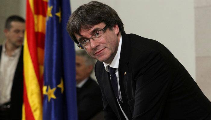 Spain gives Catalan leader eight days to drop independence bid