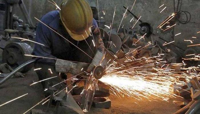 Double boost for economy: Industrial output growth rebounds; inflation cools