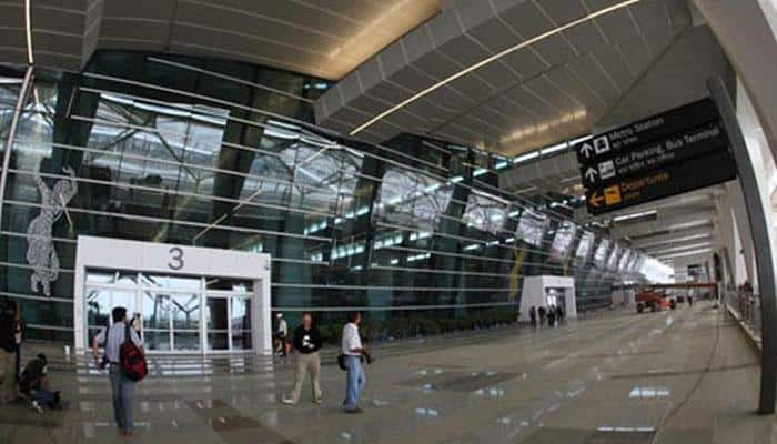 Fire at Delhi airport forces 2 flights to abort landing