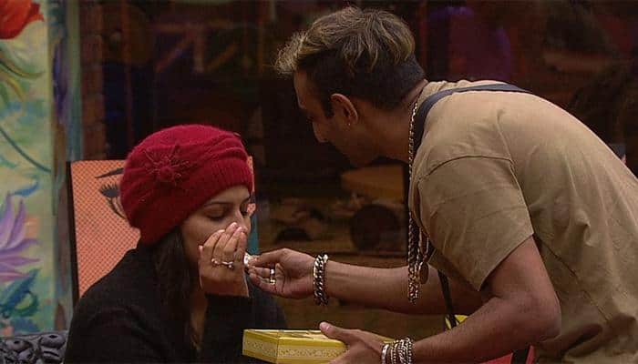 Bigg Boss 11, Day 17 written updates: Diwali celebrations inside the house, Vikas, Arshi and Jyoti get in trouble