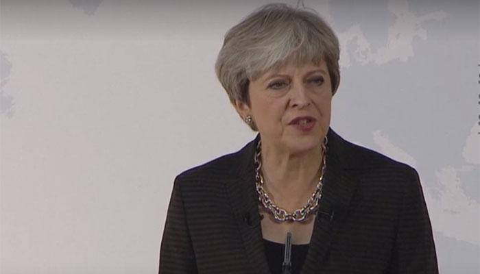 EU leaders back Theresa May with move on Brexit talks