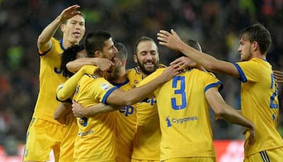 Sami Khedira hat-trick lifts 10-man Juventus, Milan see red in Serie A