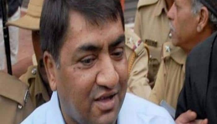 Fake stamp paper scam convict Abdul Karim Telgi on ventilator support, critical