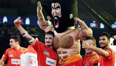 Gujarat Fortunegiants beat Bengal Warriors to enter PKL final
