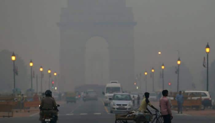 Delhi asks for choppers to sprinkle water over city to curb pollution