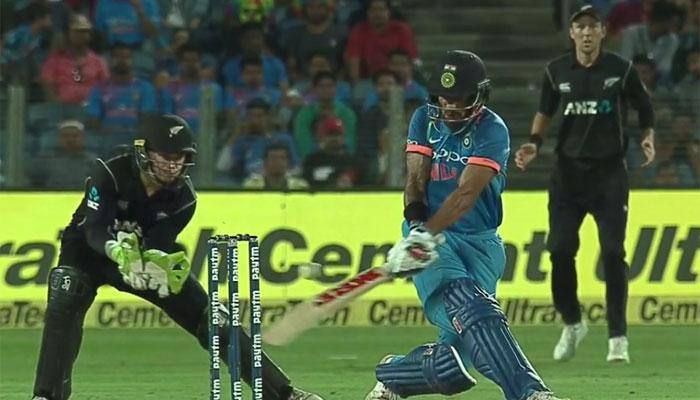 Watch: Shikhar Dhawan survives umpiring howler with instant review