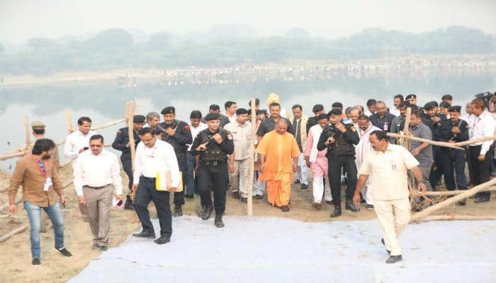 Amid controversies, Yogi Adityanath arrives in Agra, visits Taj Mahal
