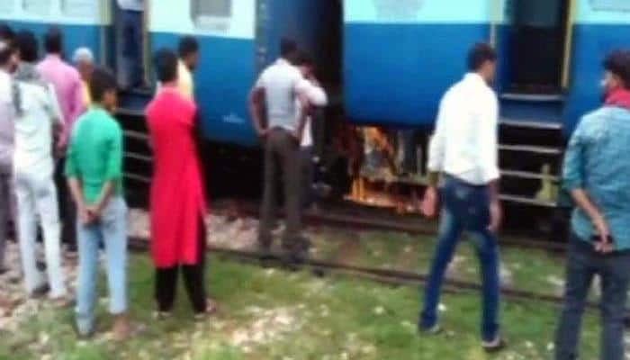 Duronto Express derails near Maharashtra&#039;s Ratnagiri, no casualties