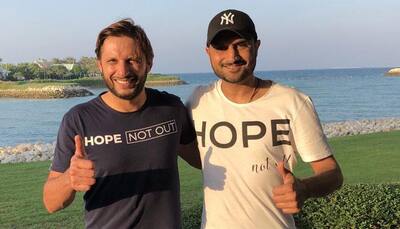See pic: Harbhajan Singh, Shahid Afridi come together for a noble cause