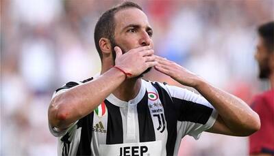 Gonzalo Higuain breaks 100-goal barrier as Juventus bury AC Milan