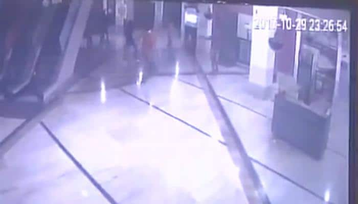 WATCH: Gunfight between 2 rival groups in Gurugram&#039;s mall, two injured