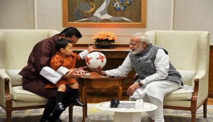 PM Narendra Modi&#039;s adorable moments with Bhutan&#039;s young Prince takes internet by storm